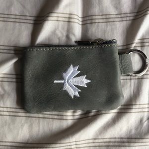 Roots maple leaf coin pouch